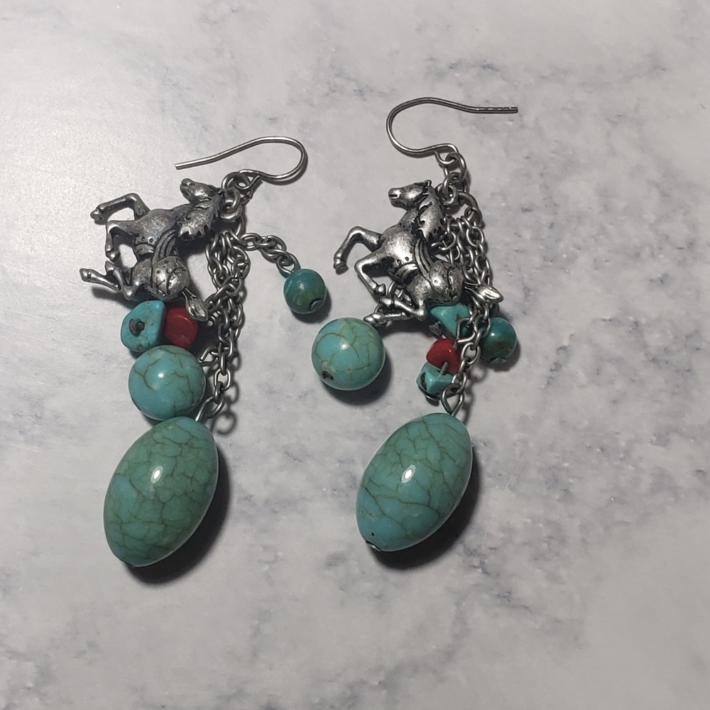 Bundle of faux Turquoise Earrings. - Picture 5 of 10